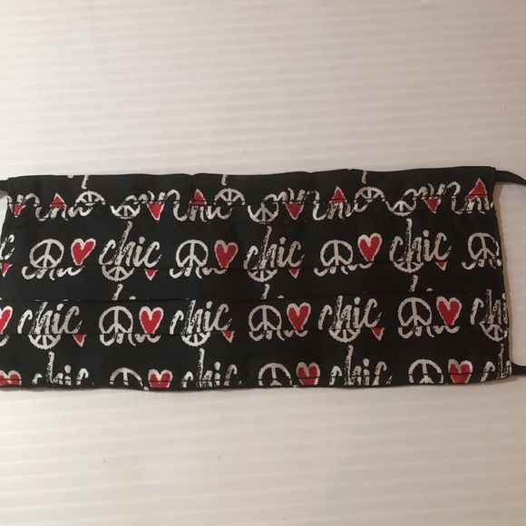 FREE w CHICO'S Purchase Peace Love Chic Pleated Adjustable Fabric Face Mask NWT - Picture 4 of 5
